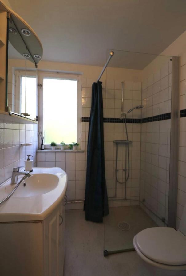 Trivsamma Lagenheter Med Fri Parkering Leilighet Stockholm Eksteriør bilde