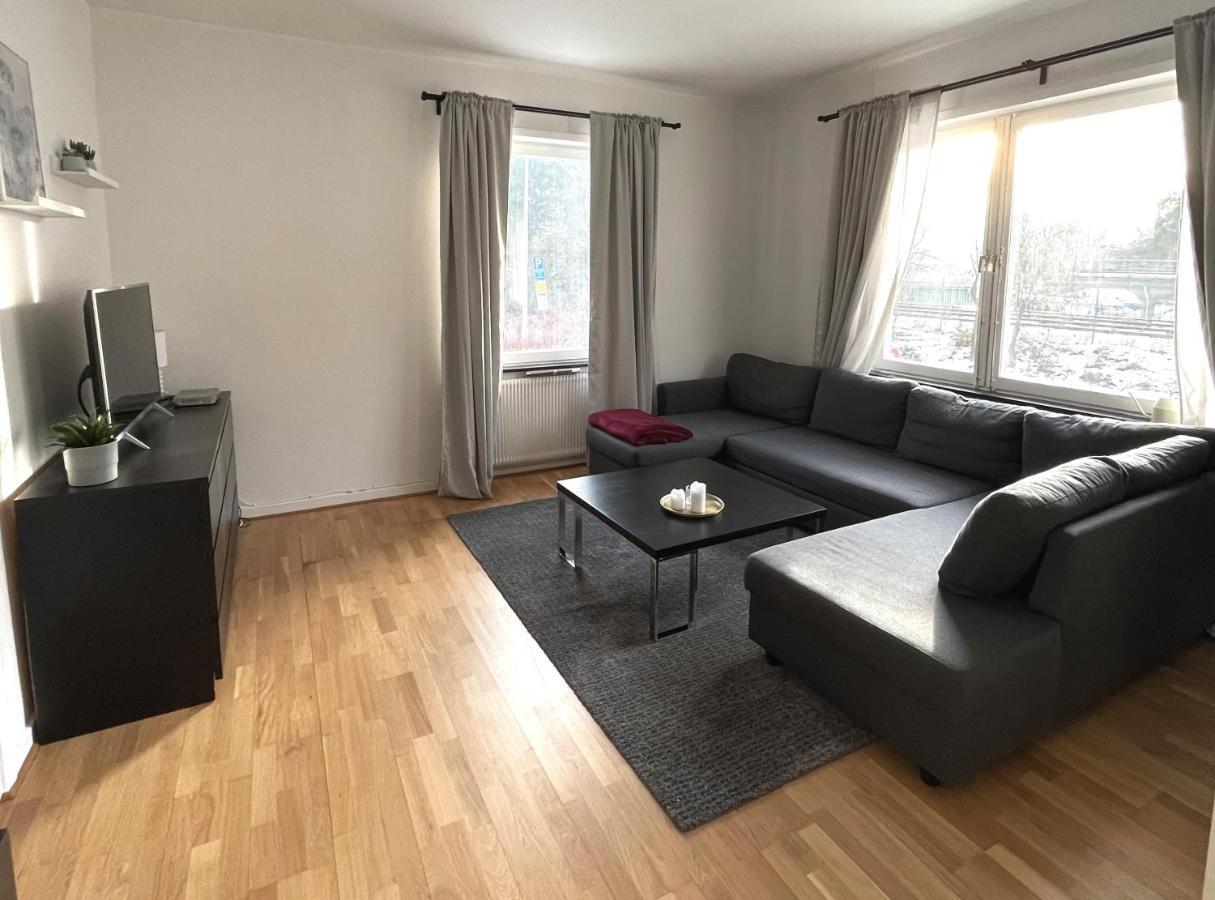 Trivsamma Lagenheter Med Fri Parkering Leilighet Stockholm Eksteriør bilde